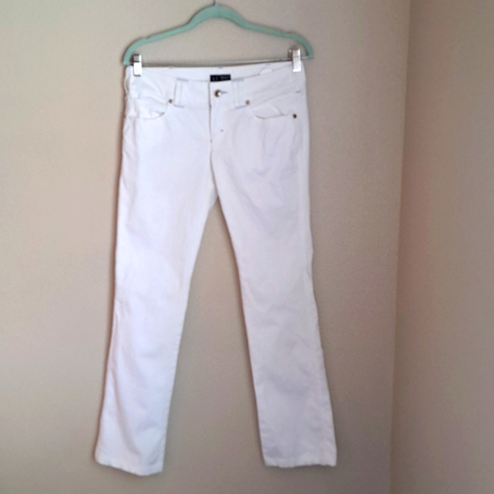 Women's Armani Jeans White With Blue Embroidery Size 28